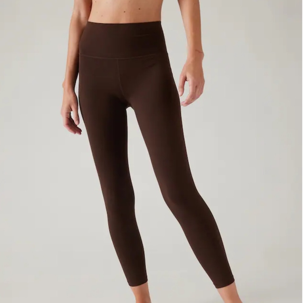 Salutation Stash 7/8 Tight Brown Athleta Leggings